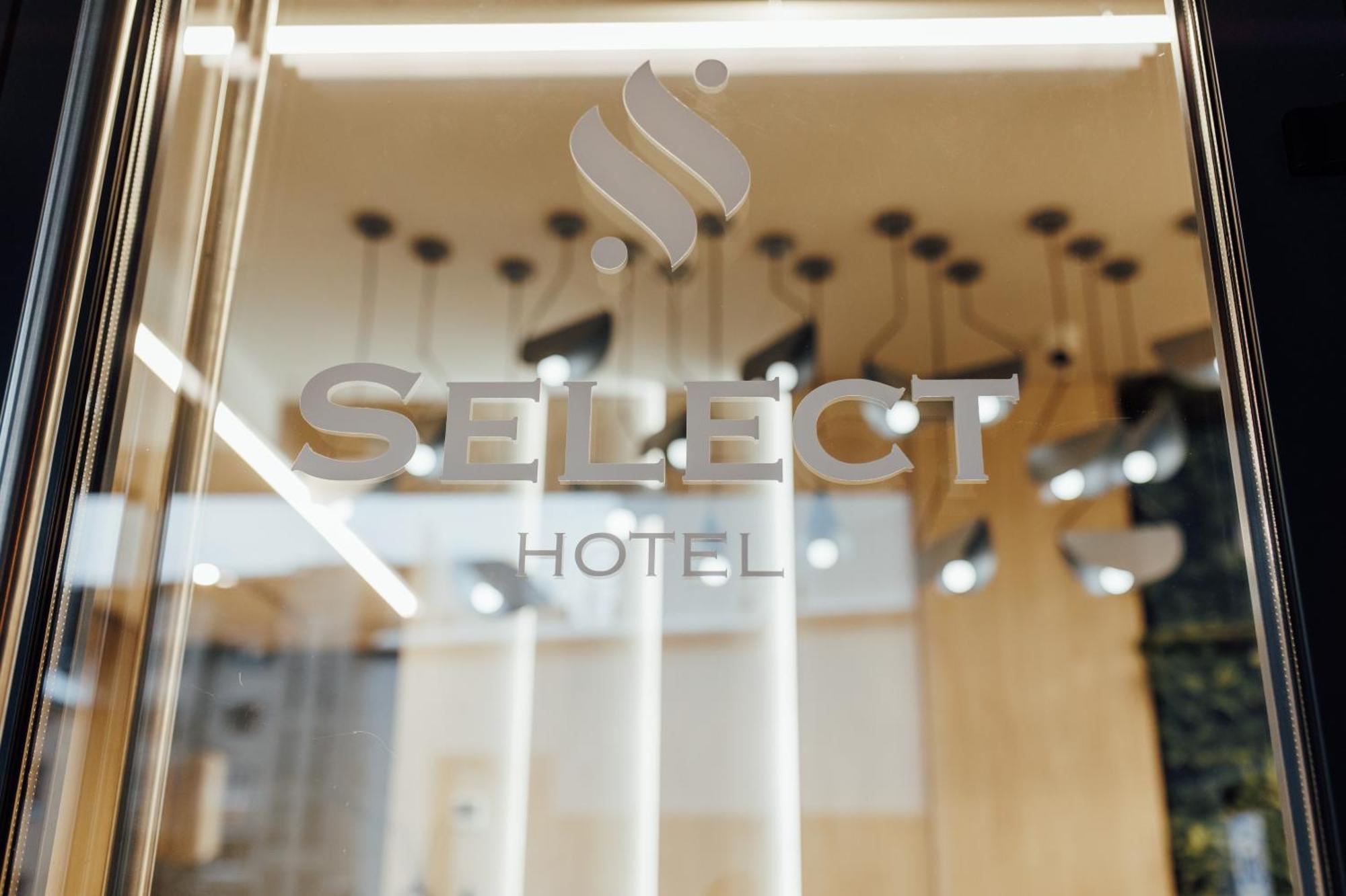 Select Hotel Lemberg Exterior foto